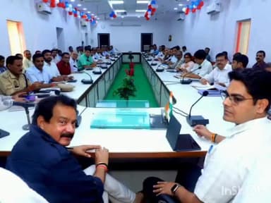 आगरा: जीआइसी मैदान में 16 सितंबर को 7300 लोग अंगदान करेंगे, विकास भवन में समीक्षा बैठक हुई