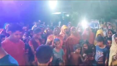 सुरसंड: सुरसंड में कृष्ण जन्माष्टमी पूजा के छठी और मटकी फोड़ने का कार्यक्रम आयोजन किया गया