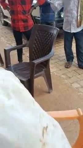 मड़िहान: धुरकर निवासी चिकित्सक को पुरानी रंजिश में युवकों ने गोल बंद होकर पीटा तहरीर पर पुलिस ने आरोपियों किया गिरफ्तार