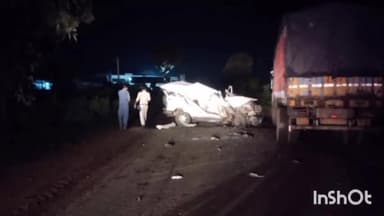 होशंगाबाद नगर: निमसाडिया में पेट्रोल पंप के पास बोलेरो व पिकअप की आपस में हुई भिड़ंत, एक युवक की हुई मौत व 4 लोग हुए घायल