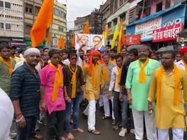 टीकमगढ़: संत गाडगे पार्क से कलेक्ट्रेट कार्यालय तक अनुसूचित जाति की मांग को लेकर रजक समाज ने निकाली विशाल रैली