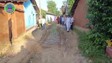 #कुचाई:विधायक दशरथ गागराई गागराई ने कच्ची सड़कों का किया निरीक्षण,