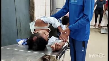 आरा: दौलतपुर गांव के समीप सड़क हादसे में बाइक पर पीछे बैठा कटिहार निवासी युवक हुआ जख्मी