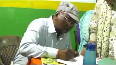 जबलपुर: वोटर आईडी कार्ड दोबारा बनवाने के नाम पर न्यू आनंद नगर निवासी से मांगी बीएलओ ने 2500 की रिश्वत, लोकायुक्त ने की कार्रवाई