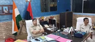 बक्सर: एसपी कार्यालय कक्ष में आयोजित मासिक अपराध गोष्ठी में SP ने मातहतों को दिए क्राइम कंट्रोल करने के निर्देश