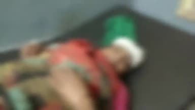 अतर्रा: सिकलोढ़ी बिसंडा में मिट्टी की दीवाल गिरने से दबकर 39 वर्षीय महिला हुई गंभीररूप से घायल,जिला अस्पताल रेफर।