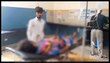 बांदा: कमासिन के पास सड़क पर पैदल जा रही महिला ट्रक की टक्कर से हुई गंभीर रूप से घायल, जिला अस्पताल में कराया गया भर्ती