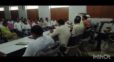 रामसनेही घाट: बनीकोडर ब्लॉक में एसडीएम ने ग्राम प्रधान, ग्राम सचिव व गौशाला के केयर टेकर के साथ बैठक कर दिए आवश्यक दिशा निर्देश