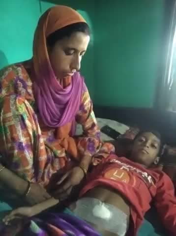 गांव चरम्बू डाकखाना घरना तहसील खुन्डिया के अमन कुमार पुत्र स्वर्गीय श्री नरेंदर कुमार जो की  इस समय रसोली जैसी गंभीर  बिमारी से झूझ रहे है इनका सफल ऑपरेशन कल विवेकानंद हॉस्पिटल में हो चूका है, पब्बू माता रानी जी का आशीवार्द सदा इस परिवार पर