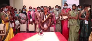 चान्हो: प्रखंड में महिला सशक्तिकरण को लेकर हुई बैठक, महिलाओं को विभिन्न विषयों की दी गई जानकारी