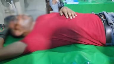 सुपौल: शहर के महावीर चौक पर सिटी रिक्शा से गिरकर एक व्यक्ति हुआ जख्मी, सदर अस्पताल में इलाज जारी