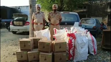 ਪਠਾਨਕੋਟ: ਸ਼ਰਾਬ ਤਸਕਰੀ ਮਾਮਲੇ ਵਿੱਚ ਪੁਲਿਸ ਚੌਕੀ ਘਰੋਟਾ ਨੇ 78 ਪੇਟੀਆਂ ਨਾਜਾਇਜ਼ ਸ਼ਰਾਬ ਦੇ ਨਾਲ ਦੋ ਨੂੰ ਕੀਤਾ ਕਾਬੂ