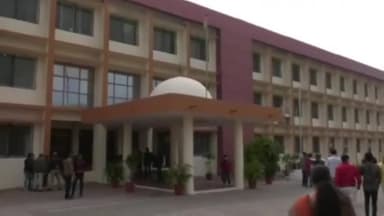 उज्जैन शहर: देवास गेट में ₹40 हज़ार में 10वीं कक्षा की फर्जी अंकसूची बनवाकर डाक विभाग में पदस्थ आरोपी शनिवार तक पुलिस रिमांड पर