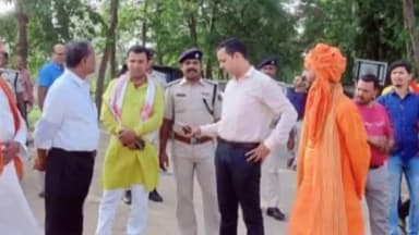 अरेराज: अनंत चतुर्दशी मेले को लेकर अरेराज महामंडलेश्वर रविशंकर गिरि ने बेलवा घाट का किया निरीक्षण