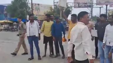 हरिद्वार: हिंदू जागरण मंच के कार्यकर्ताओं ने IMC चौक पर किया धरना प्रदर्शन, शहरी विकास मंत्री का फूंका पुतला