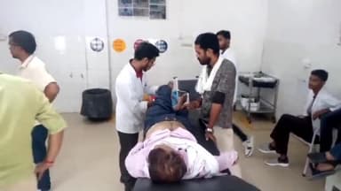 इटावा: सराय जलाल के पास नेशनल हाईवे पर 2 बाइक की टक्कर में पिता-पुत्र हुए घायल, जिला अस्पताल में कराया गया भर्ती