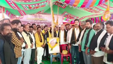 కొండపి: మాజీ సీఎం చంద్రబాబును అక్రమంగా అరెస్ట్‌ చేశారంటూ టంగుటూరులో చేపట్టిన రిలే నిరాహార దీక్షకు జనసేన, సీపీఎం నాయకుల సంఘీభావం