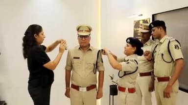 बेमेतरा: SP भावना गुप्ता ने बेमेतरा पुलिस कार्यालय में  प्रदीप कुमार देशमुख को स्टार लगाकर उप निरीक्षण के पद पर किया पदोन्नत