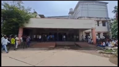 झालरापाटन: भवानीमंडी में 1 दिन पहले युवक व महिला मित्र की हत्या के मामले में आज दूसरे दिन भी करणी सेना ने झालावाड़ में किया प्रदर्शन