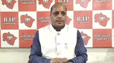देहरादून: डेंगू के बढ़ते मामलों को लेकर भाजपा प्रदेश मीडिया प्रभारी मनवीर सिंह चौहान ने कहा-डेंगू को लेकर मॉनिटरिंग कर रही सरकार