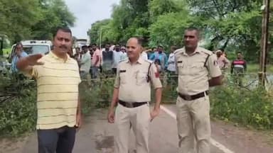 बेमेतरा: शिवनाथ नदी में बाढ़ से बेमेतरा-बेरला मार्ग हुआ बंद, प्रशासन ने लगाए बैरिकेड्स