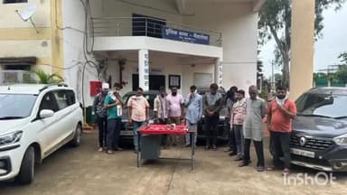 डोंगरगांव: हैदलकोडो के पास सटोरियों पर कार्यवाही 4 लाख नगदी सहित 34 लाख का सामान जब्त