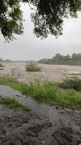 beganda post Dhamanod Teh Dharmapuri ( Vidhan sabha 200 ) dist dhar Indore sambhag Bhopal MP pin 454552 me karam Nadi