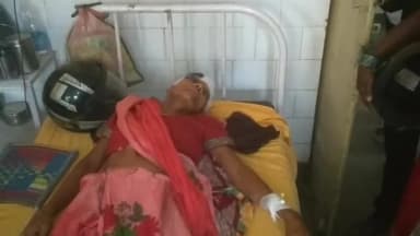 बदायूं: गुरुपुरी विनायक गांव में पुरानी रंजिश के चलते गांव के लोगों ने अधेड़ महिला पर चाकुओं से हमला कर किया घायल