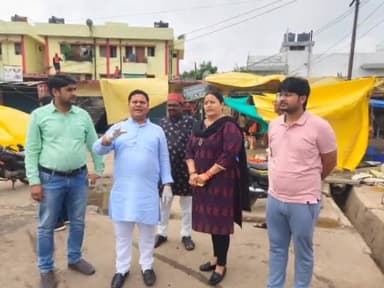 सिंगरौली: निगमाध्यक्ष और डिप्टी कमिश्नर की उपस्थिति में रेलवे स्टेशन से हुआ स्वच्छता पखवाड़ा का शुभारंभ