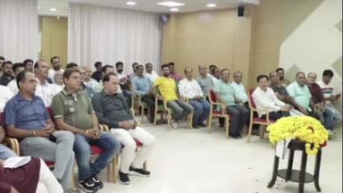 रतलाम नगर: रतलाममें विश्वस्तरीय मेगा इंडस्ट्रियल पार्क की सौगात मिलने पर सिंधी समाज द्वारा विधायक काश्यप का कार्यालयमें किया स्वागत