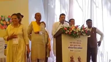 जबलपुर: माल गोदाम चौक पर राजा शंकर शाह कुंवर रघुनाथ शाह के 166 वें बलिदान दिवस पर प्रतिमा स्थल पर कार्यक्रम हुए आयोजित