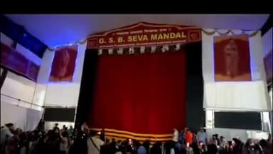 मुंबईतील श्रीमंत जीएसबी सेवा मंडळाच्या सायन परिसरातील गणपतीची यंदा ६९ किलो सोने व ३३६ किलो चांदीने सजावट