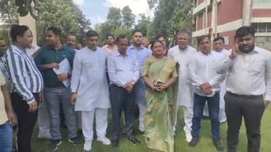 करनाल: सेक्टर-12 लघु सचिवालय पहुंचे पार्षद, वेतन बढ़ाने व टोल फ्री का मांगपत्र डीसी को दिया