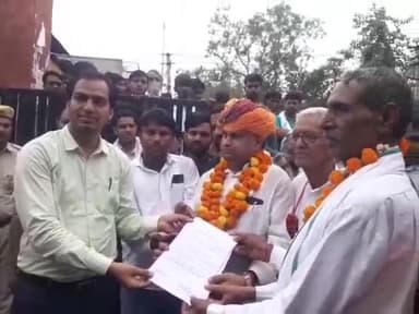 राजगढ़: राजगढ़ में भारतीय किसान यूनियन( टिकैत) के नेतृत्व में किसानों ने 11 सूत्रीय मांगों को लेकर उपखंड अधिकारी को दिया ज्ञापन