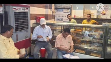 कोल: सासनी गेट थाना क्षेत्र में मिठाई की दुकान से खाद सुरक्षा अधिकारियों ने भरे मिठाई के नमूने