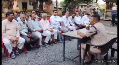 गोरमी: आगामी त्योहारों को लेकर गोरमी थाना परिसर में शांति समिति की बैठक हुई आयोजित