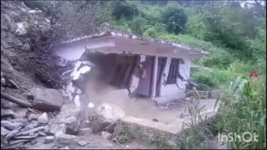 पावकी देवी: पनोगा गांव में लैंड स्लाइड से कई मकान हुए ध्वस्त, घटना का वीडियो आया सामने
