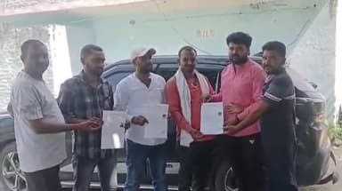 तिलहर: राष्ट्रीय गौ रक्षक संघ के प्रदेश अध्यक्ष ने तिलहर कैंप कार्यालय पर तीन पदाधिकारियों को मनोनयन पत्र सौंपे