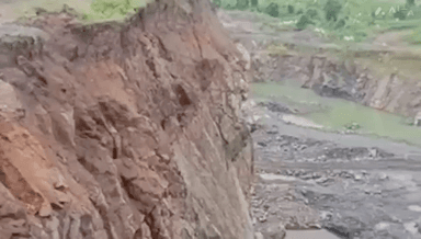 सिंगरौली: जिले में 7 स्टोन क्रेशरों सहित कई खदानों को किया गया सीज़, NGT के आदेश पर खनिज विभाग ने की बड़ी कार्रवाई