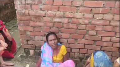 इकौना: दूबकला में अज्ञात कारणों के चलते पेड़ पर फांसी के फंदे से लटकता मिला एक युवक का शव