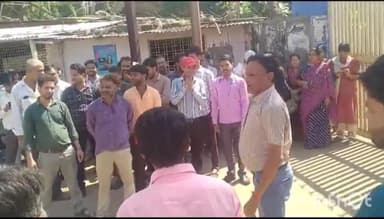 गुना नगर: समय से वेतन न मिलने से आक्रोशित विद्युत कंपनी के आउटसोर्स कर्मचारियों ने गुना स्थित कार्यालय के बाहर जमकर किया प्रदर्शन