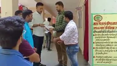 होशंगाबाद नगर: शहर में डाली जा रही सीवरेज पाइपलाइन को लेकर महादेव वेलफेयर सोसाइटी ने एसडीएम को सौंपा ज्ञापन