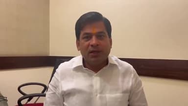 नितेश राणे, पडळकर हे एकाच माळेचे मणी आहेत, राष्ट्रवादी युवक काँग्रेसचे प्रदेशाध्यक्ष सूरज चव्हाण यांची मुंबईत टीका