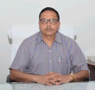 सिंगरौली: लाडली बहनों का गैस सिलेंडर 450 रूपए में होगा रीफ़िल, कलेक्टर ने अधिकारियों को दिए निर्देश