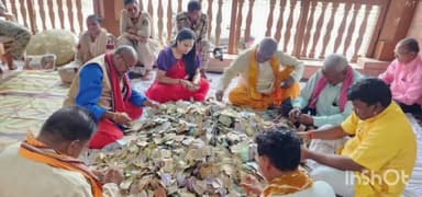 दंतेवाड़ा: टेंपल कमेटी, तहसीलदार और जिला पंचायत अध्यक्ष की उपस्थिति में खोला गया दंतेश्वरी मंदिर का दानपात्र