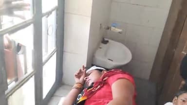 साहेबगंज: नवलपुर गांव में बकाया पैसे मांगने गई एक महिला को ईंट से मारकर किया गंभीर रूप घायल, महिला ने थाने में की शिकायत