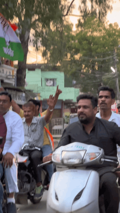 जन आशीर्वाद यात्रा के खिलाफ नर्मदापुरम युवा कांग्रेस का प्रदर्शन