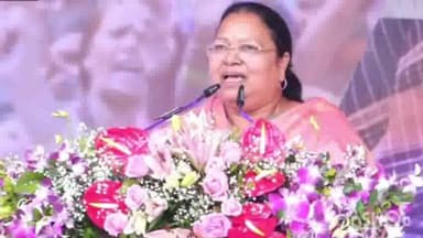 डौण्डीलोहारा: भिलाई के जयंती स्टेडियम भिलाई में आयोजित छत्तीसगढ़ महिला समृद्धि सम्मेलन में शामिल हुए कैबिनेट मंत्री अनिला भेड़िया