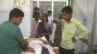 बदायूं: बझांगी गांव में संदिग्ध हालातों में युवक ने खाया जहरीला पदार्थ, हालत गंभीर होने पर जिला अस्पताल में भर्ती