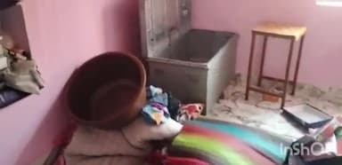 आगरा: कस्बा मलपुरा में विंडो AC तोड़कर चोरों ने दिया चोरी की वारदात को अंजाम, सोने-चांदी के आभूषण सहित ₹50000 लेकर हुए फरार